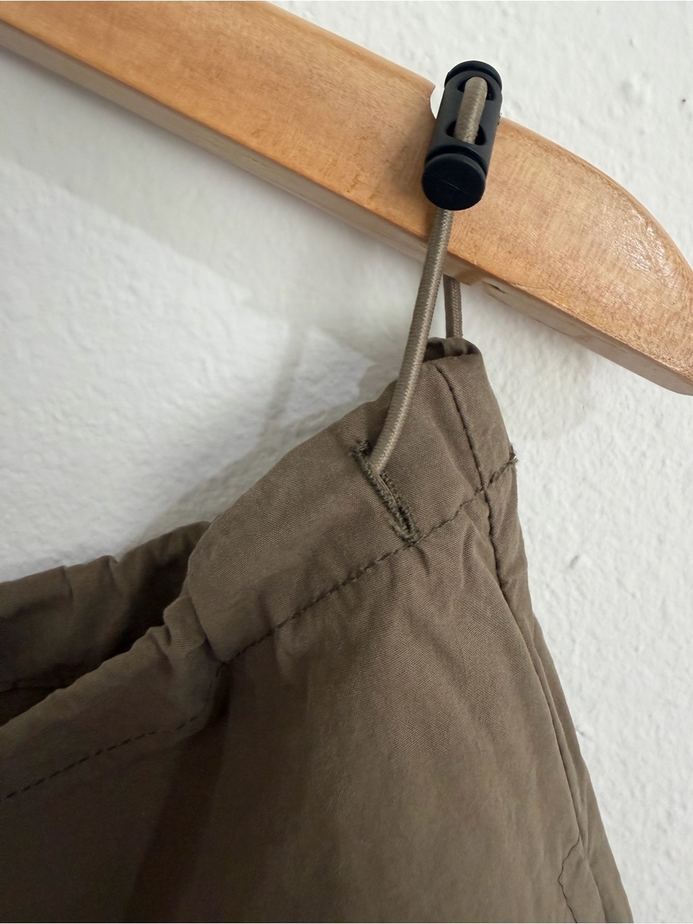 Bohme Women’s Relaxed Utility Pants - Picture 5 of 5